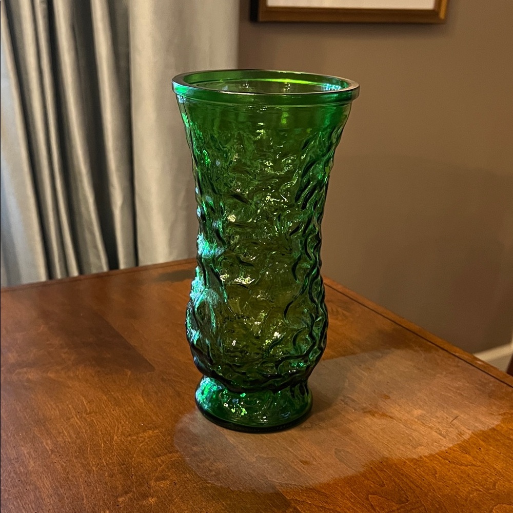 Vintage Hoosier Elegant Green Glass Vase
